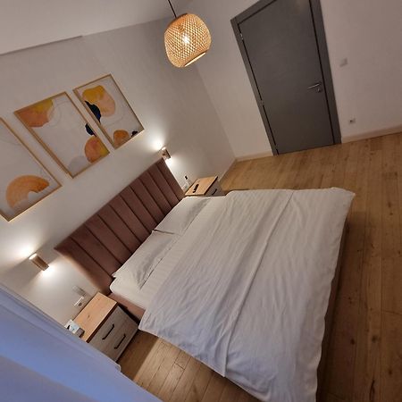 Ultra-Central 1 Bed Apartment, Str Nicolae Iorga Baia Mare Exteriör bild