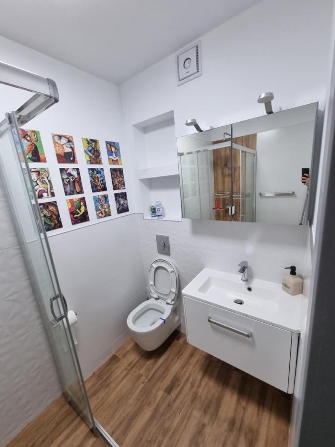Ultra-Central 1 Bed Apartment, Str Nicolae Iorga Baia Mare Exteriör bild